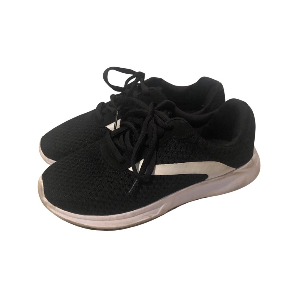 Boys shoes